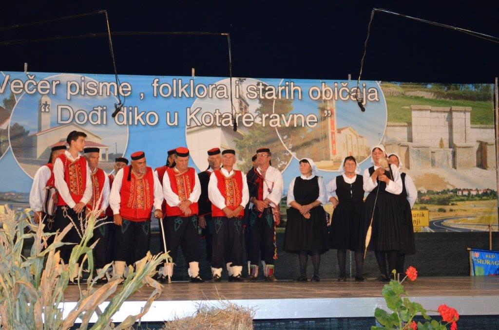 Folklor, ravni kotari, običaji, tradicija