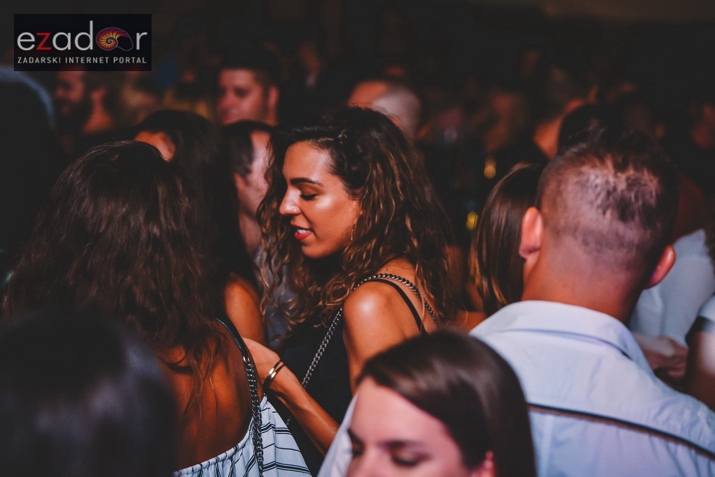 Saturday Night with DJ Dizzy @ Svarog Bar