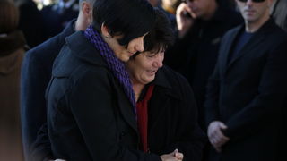 Skabrnja, 181111.
20. obljetnica stradanja Skabrnje. U Skabrnji je uz govore na trgu ispred crkve odrzano i polaganje vijenaca na groblju.
Foto: Jure Miskovic / CROPIX Skabrnja, 181111.
20. obljetnica stradanja Skabrnje. U Skabrnji je uz govore na trgu ispred crkve odrzano i polaganje vijenaca na groblju.
Foto: Jure Miskovic / CROPIX