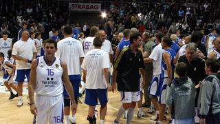 KK Zadar – Real Madrid, umirovljenje dresova 10 (Giuseppe Giergia) i 11 (Kresimir Cosic), Foto; Mladen Malik KK Zadar – Real Madrid, umirovljenje dresova 10 (Giuseppe Giergia) i 11 (Kresimir Cosic), Foto; Mladen Malik