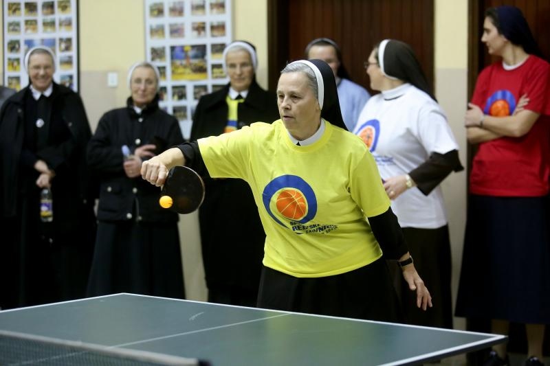 Zagreb: Sportske igre redovnica u OŠ Mato Lovrak. Photo: Goran Jakus/PIXSELL