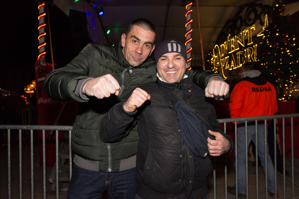 Doček 2017: Najluđa noć na zadarskom Poluotoku privukla više tisuća Zadrana i gostiju Doček 2017: Najluđa noć na zadarskom Poluotoku privukla više tisuća Zadrana i gostiju