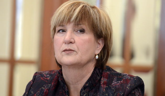 Zagreb, 300113.
Markov trg.
Sabor.
HSP AS podruznica predala je peticiju i odrzala konferenciju za medije 5 do 12 povodom prikupljanja peticije protiv uvodjenja dvojezicnosti i cirilice u Vukovaru.
Na slici: Ruza Tomasic.
Foto: Goran Mehkek / CROPIX