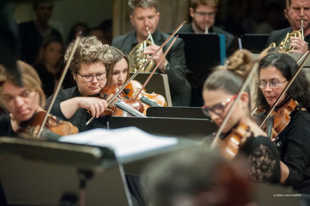 Stefan Milenković i Zadarski komorni orkestar u katedrali sv. Stošije