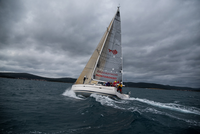 Karnevalska regata u Biogradu, foto-Vinko Pesic