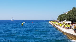 Sasvim osoban doživljaj – 10. dm Millennium Jump sa zadarske rive. Foto: Mladen Malik Barba Sasvim osoban doživljaj – 10. dm Millennium Jump sa zadarske rive. Foto: Mladen Malik Barba
