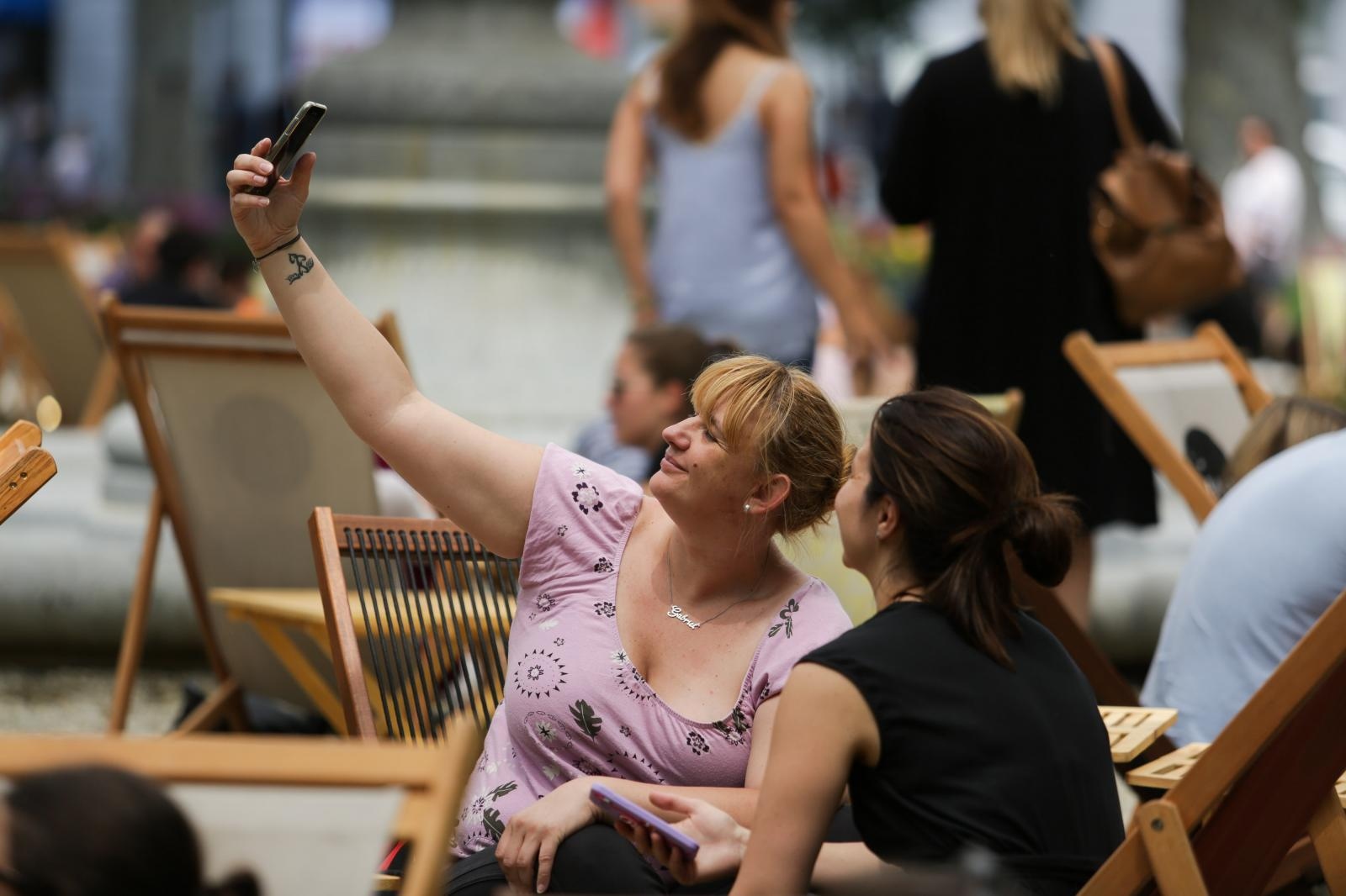 Ljetni ambijent Zagrebačkog mora knjiga privukao brojne posjetitelje