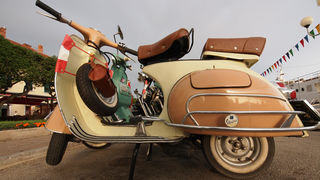 Vespaši zauzeli Biograd, foto: Vinko Pešić