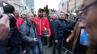 Zlatne tenisače na Trgu bana Josipa Jelačića dočekale tisuće navijača Zlatne tenisače na Trgu bana Josipa Jelačića dočekale tisuće navijača