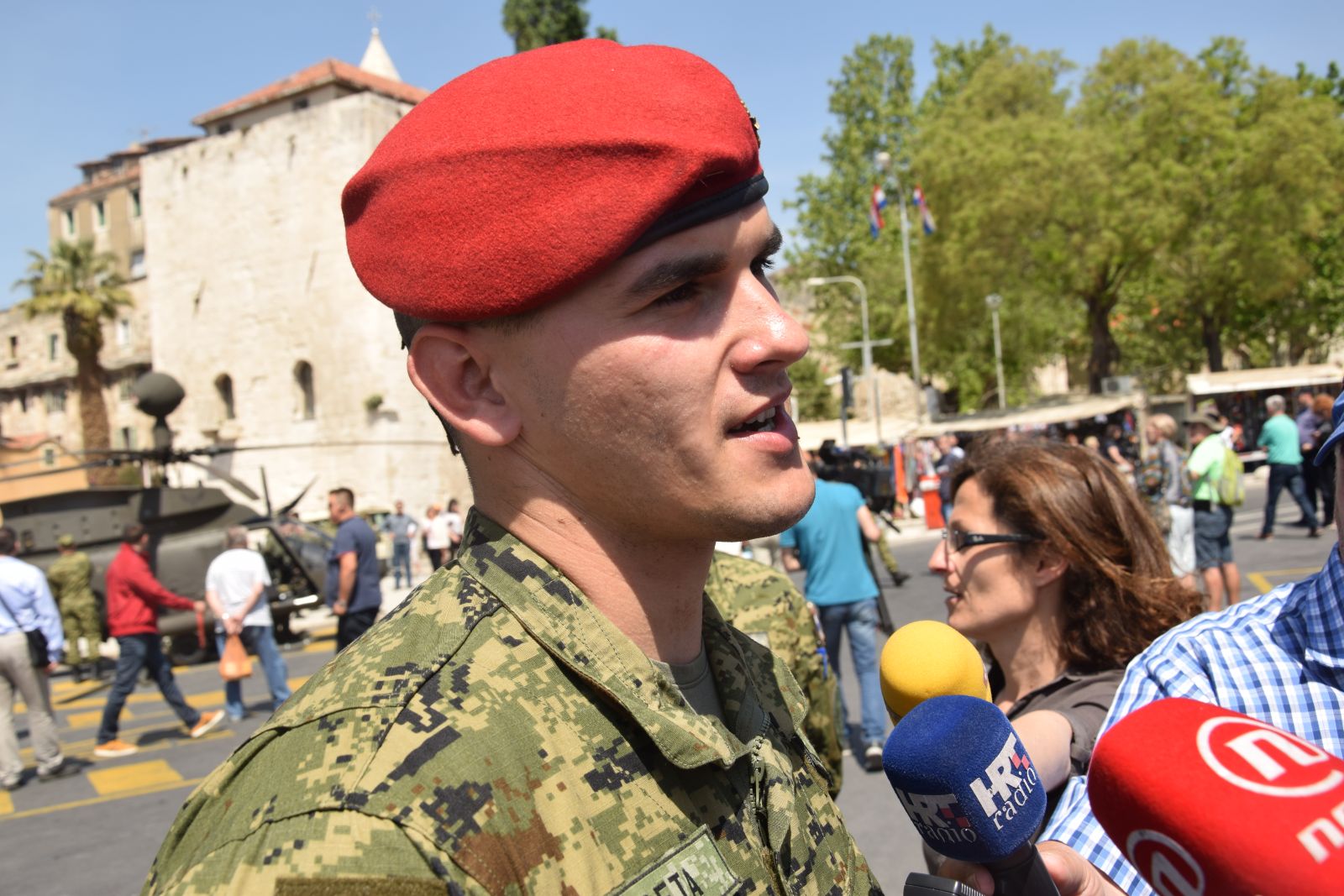 RTOP Vukovar i Kiowa Warrior na splitskoj rivi RTOP Vukovar i Kiowa Warrior na splitskoj rivi