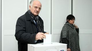 Ivana Sibla 8, Zagreb – Predsjednik Hrvatskog sabora Josip Leko sa suprugom Biserkom glasovao je u drugom krugu na izborima za predsjednika RH. Photo: Luka Stanzl/PIXSELL Ivana Sibla 8, Zagreb – Predsjednik Hrvatskog sabora Josip Leko sa suprugom Biserkom glasovao je u drugom krugu na izborima za predsjednika RH. Photo: Luka Stanzl/PIXSELL