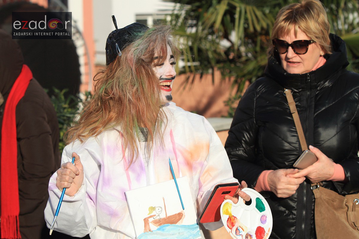 Maškarana povorka Velike Bake u Murteru