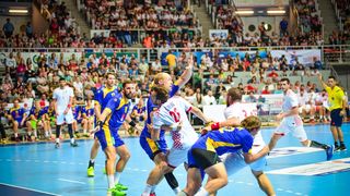 U doista sjajnoj atmosferi koju je stvorilo oko 5000 navijača iz cijele Hrvatske, naši su rukometni reprezentativci remizirali sa Švedskom i to s rezultatom 25-25. Bila je to ‘kaubojima’ pretposljednja pripremna utakmica uoči Olimpijskih igara