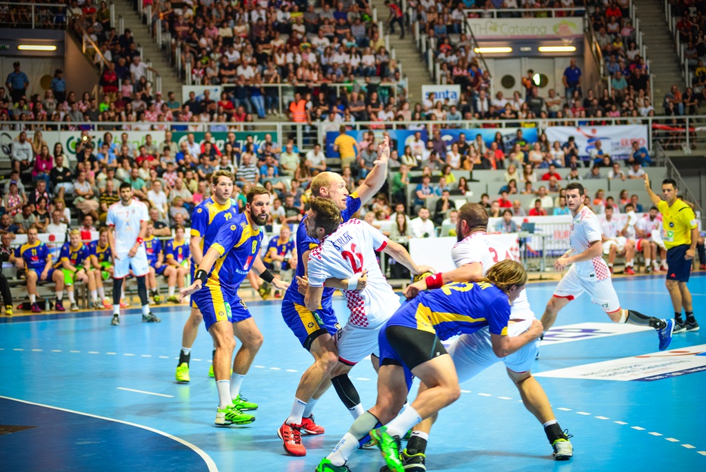 U doista sjajnoj atmosferi koju je stvorilo oko 5000 navijača iz cijele Hrvatske, naši su rukometni reprezentativci remizirali sa Švedskom i to s rezultatom 25-25. Bila je to ‘kaubojima’ pretposljednja pripremna utakmica uoči Olimpijskih igara