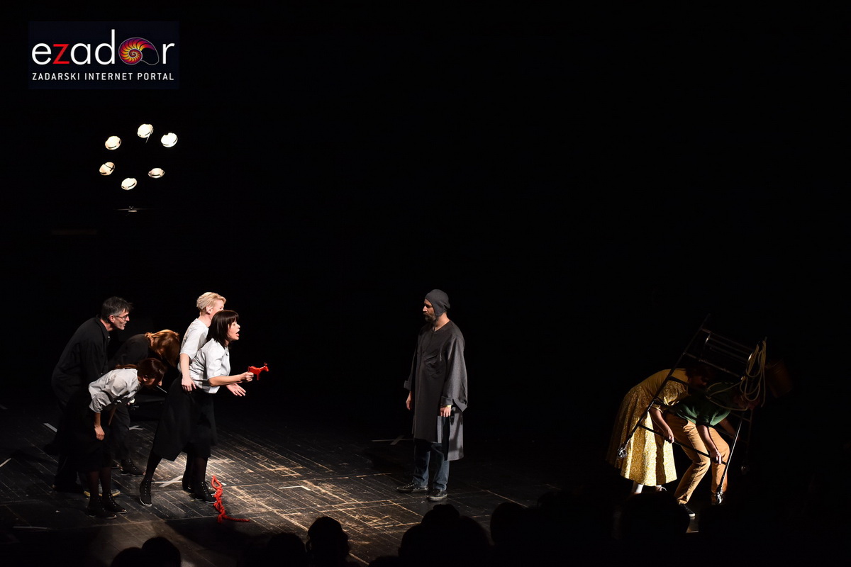 Premijera predstave “Nikome pravo” u Kazalištu lutaka Zadar Premijera predstave “Nikome pravo” u Kazalištu lutaka Zadar
