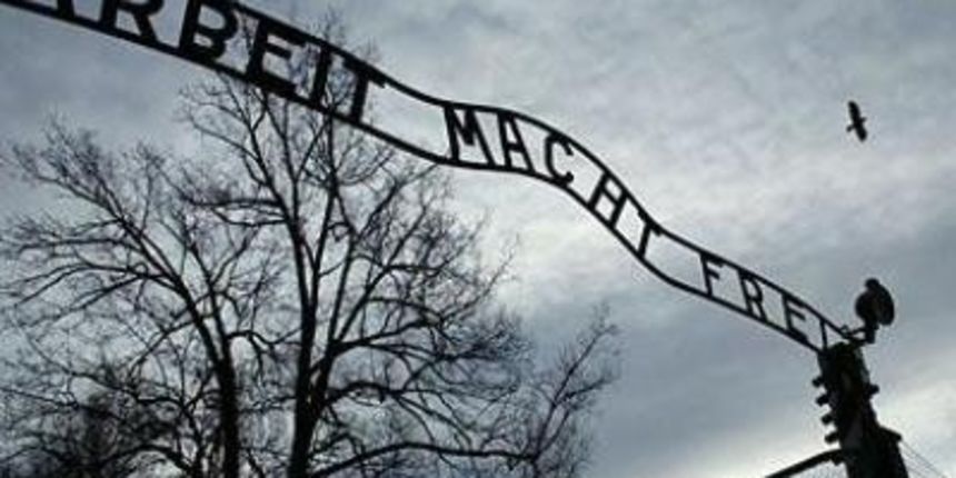 Auschwitz – Arbeit Macht Frei Auschwitz – Arbeit Macht Frei