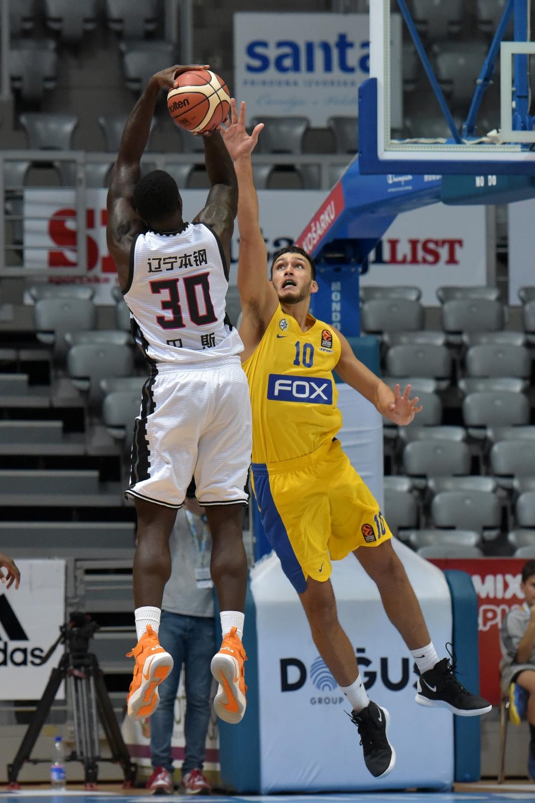 ZDBT 2018: Maccabi Tel Aviv – Liaoning 100-64 ZDBT 2018: Maccabi Tel Aviv – Liaoning 100-64