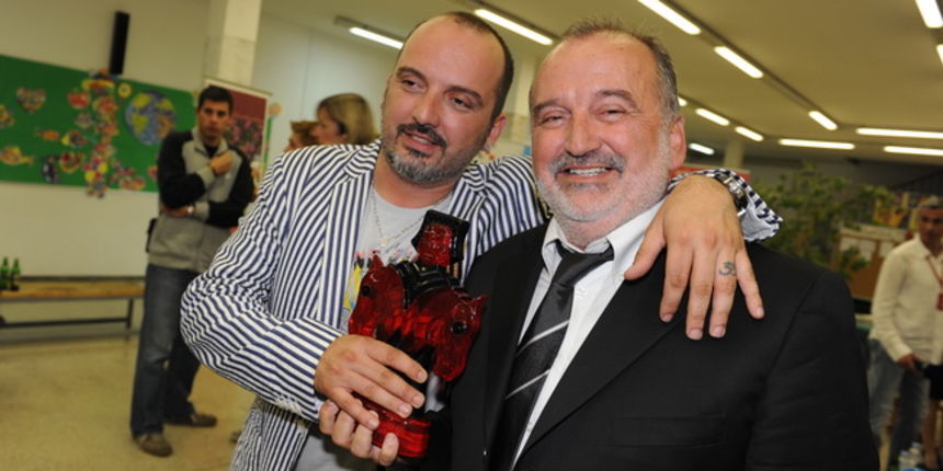 Biograd na moru, 150510
Cetvrta i posljednja vecer Porina u Biogradu na moru. 
Na slici: Toni Cetinski s tatom Mirkom.
Foto: Andrija Lucic / CROPIX