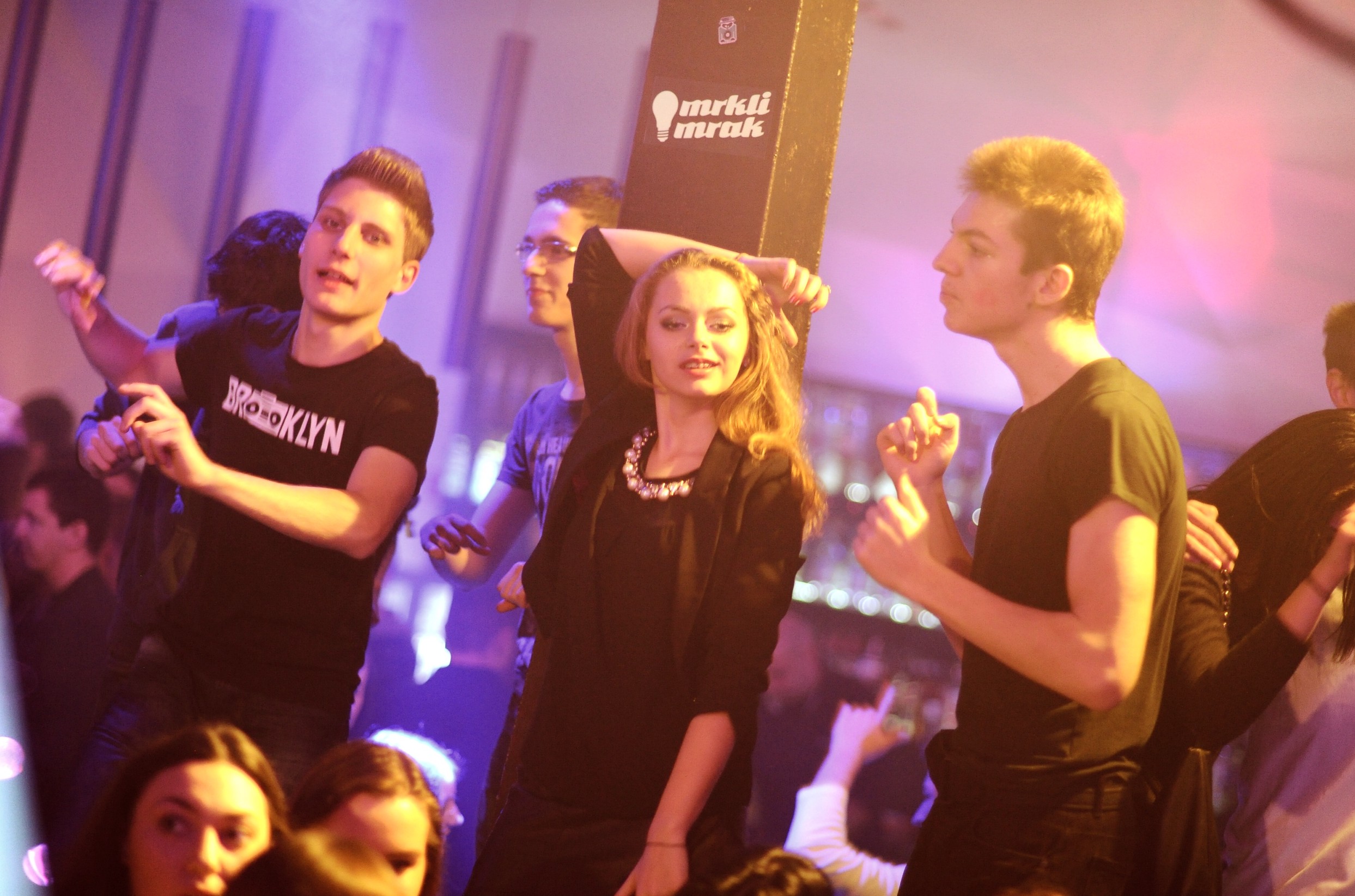 Spektar party u Aquarius klubu