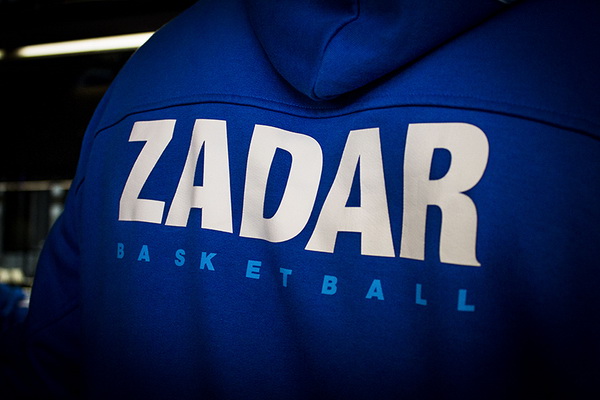 Druženje s košarkašima Zadra u Caffe baru Forum, Foto: Mia Čop Druženje s košarkašima Zadra u Caffe baru Forum, Foto: Mia Čop