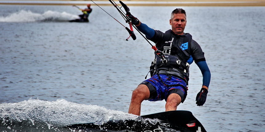 Kiteri guštali u refulima ninske bure Kiteri guštali u refulima ninske bure