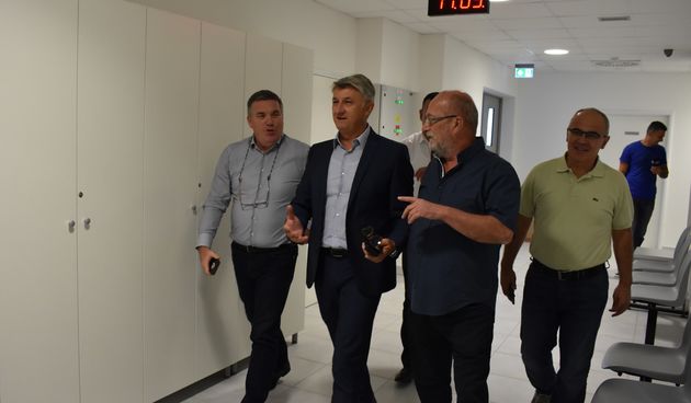 Božidar Longin, Poliklinika