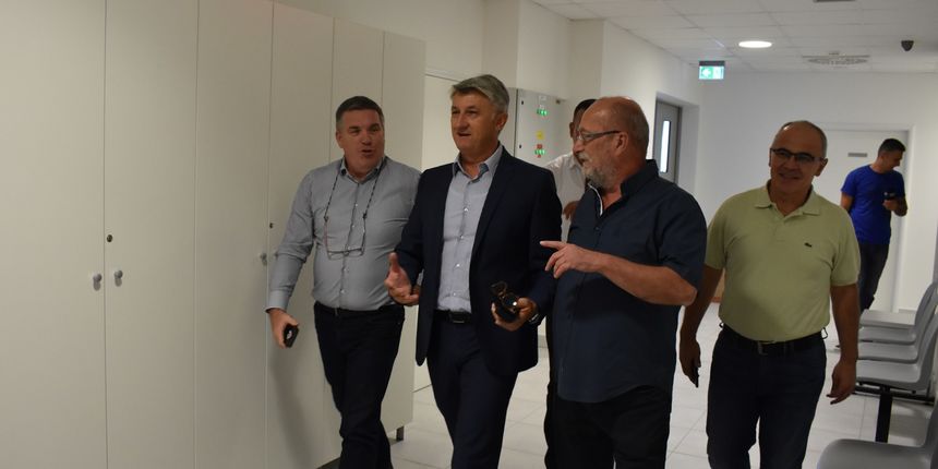 Božidar Longin, Poliklinika Božidar Longin, Poliklinika