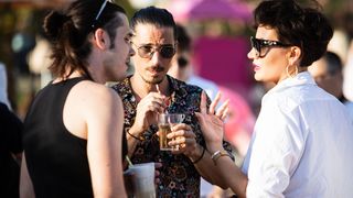 Cosmopolitan pool party @ Hotel Radisson Blue