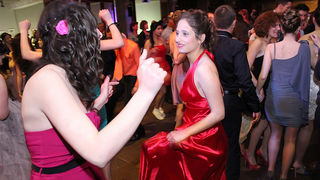 Maturalna večer Gimnazije Vladimira Nazora (foto:Saša Čuka) Maturalna večer Gimnazije Vladimira Nazora (foto:Saša Čuka)