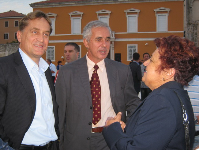 Otvorenje novouredjene Poljane pape Ivana Pavla II Otvorenje novouredjene Poljane pape Ivana Pavla II