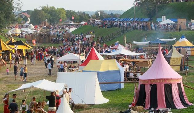 Posljednji dan devetog Renesansnog festivala na gradskim bedemima. Photo: Marijan Susenj/PIXSELL