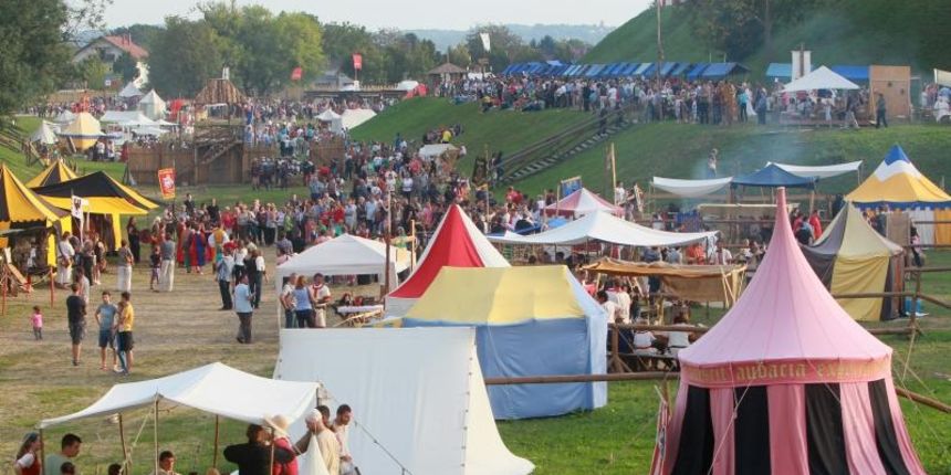 Posljednji dan devetog Renesansnog festivala na gradskim bedemima. Photo: Marijan Susenj/PIXSELL