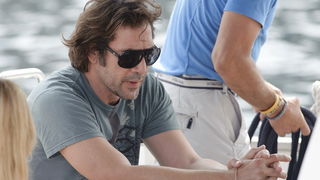 Prigradica, otok Korcula , 270911.
Glumac Javier Bardem snimljen prilikom ukrcaja u brod Majsan marke Beneteau Antares 10,80  koji ga je prebacio na svjetionik Plocica na snimanje filma “Venuto al mondo”.
Foto: Tom Dubravec /  CROPIX