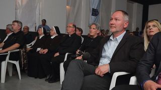 Bibinje: Predstavljena knjiga “Bitka za Vukovar” Damira Plavšića. Foto: Leo Banić Bibinje: Predstavljena knjiga “Bitka za Vukovar” Damira Plavšića. Foto: Leo Banić