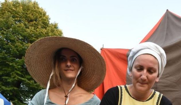 Primopredajom kljuceva kastela Savicente opcinski nacelnik Dalibor Macan gospodi Grimani, veceras je svecano otvoren 5. Srednjovjekovni festival na kojem ce sudjelovati 15-ak viteskih, povijesnih i drugih udruga iz Hrvatske i inozemstva, te ce biti prika