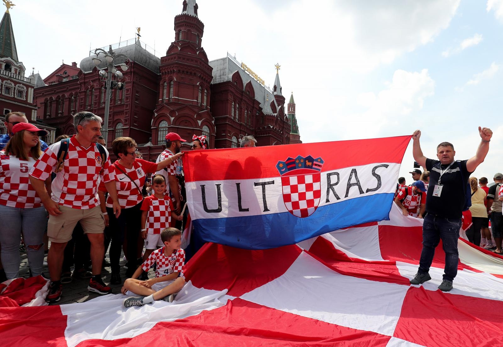 Hrvatski navijači okupirali centar Moskve!