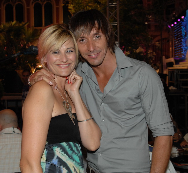 Split, 010711.
Prva izlucna vecer festivala Split 2011.
Na slici: Ivana Antolic i Horvat Cagalj.
Foto: Josko Supic / CROPIX