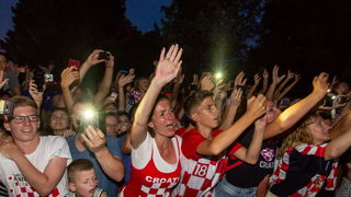 Veličanstven doček četvorice zadarskih Vatrenih od Gradskog mosta do Foruma
