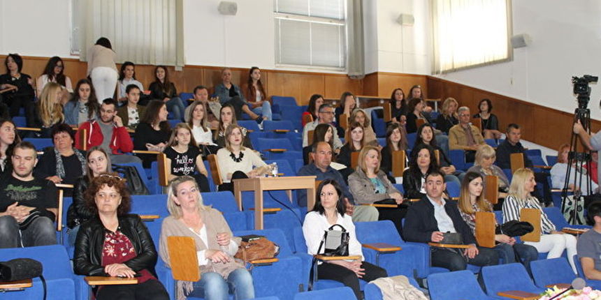 Grad Zadar dodijelio stotinu novih stipendija Grad Zadar dodijelio stotinu novih stipendija