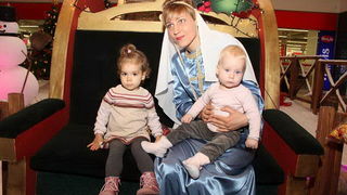 Sv. Luce razveselila mališane u Supernova centru, Foto: Iva Perinčić Sv. Luce razveselila mališane u Supernova centru, Foto: Iva Perinčić