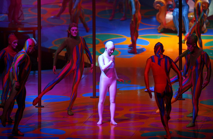 Zagreb, 171110.
Cirkus Cirque du Soleil najpoznatija je umjetnicka kolonija na svijetu.
U Zagrebu ce nastupati cak 5 dana za redom, sa predstavom Saltimbanco. Saltimbanco je predstava s kojom je Cirque du Soleil naduze na turneji te ju je vidjelo preko 11 Zagreb, 171110.
Cirkus Cirque du Soleil najpoznatija je umjetnicka kolonija na svijetu.
U Zagrebu ce nastupati cak 5 dana za redom, sa predstavom Saltimbanco. Saltimbanco je predstava s kojom je Cirque du Soleil naduze na turneji te ju je vidjelo preko 11