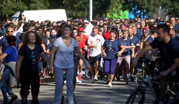 21.09.2014., Zagreb, Jarun – 15. humanitarna utrka Terry Fox Run. Na zagrebackom jezeru Jarun odrzala se humanitarna utrka za borbu protiv raka The Terry Fox Run. U utrci je ucestvovao i gradolnacelnik Milan Bandic. Photo: Igor Kralj/PIXSELL