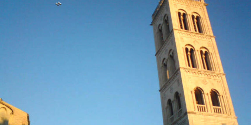 NLO na nebu iznad Zadra? (Foto:dnevnik.hr) NLO na nebu iznad Zadra? (Foto:dnevnik.hr)