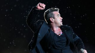 13.08.2013., Zagreb – Britanski pjevac Robbie Williams odrzao je koncert na maksimirskom stadionu u sklopu turneje Take the crown. Photo: Petar Glebov/Pixsell 13.08.2013., Zagreb – Britanski pjevac Robbie Williams odrzao je koncert na maksimirskom stadionu u sklopu turneje Take the crown. Photo: Petar Glebov/Pixsell