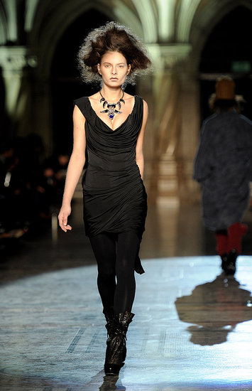 Vivienne Westwood Red Label, Jesen 2010.  (www.coutorture.com)