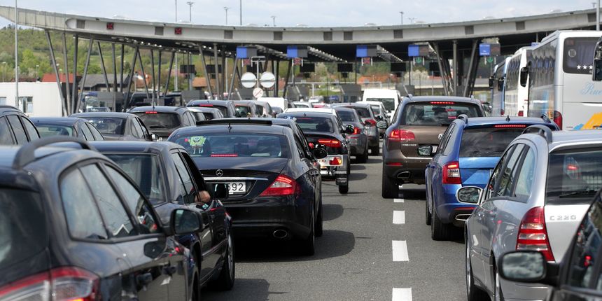 Bregana: Velika prometna gužva na hrvatsko-slovenskoj granici Bregana: Velika prometna gužva na hrvatsko-slovenskoj granici