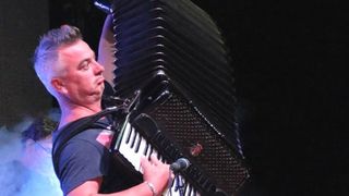 Virsko ljeto 2015. završeno koncertom Halida Bešlića Virsko ljeto 2015. završeno koncertom Halida Bešlića