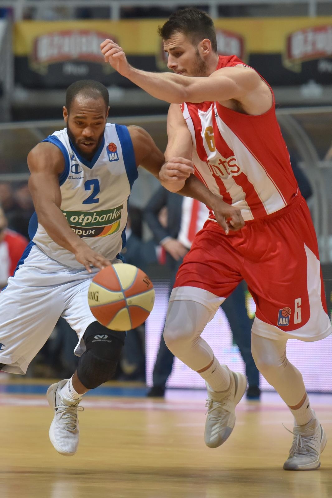 ABA liga, 9. kolo: KK Zadar – KK Crvena Zvezda 76-88 ABA liga, 9. kolo: KK Zadar – KK Crvena Zvezda 76-88
