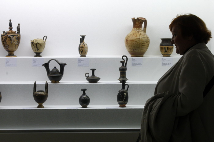 Zagreb, 141010.
Klovicevi dvori.
Otvorenje izlozbe ” Anticki Grci na tlu Hrvatske”
Izlozba Antizki Grci na tlu Hrvatske obuhvaca razdoblje od 12. do 1. st. pr. Kr., odnosno od najranijih posjeta Grka na Grka nasem priobalju