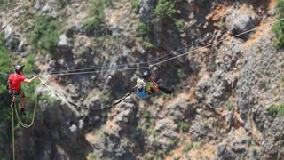 Rap jumping, Crveno jezero